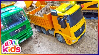Nhà mình rất vui | Các Loại Xe Đồ Chơi Cho Bé | Nhạc Thiếu Nhi Vui Nhộn Sôi Động