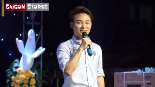 Trúc Nhân và Lộ Lộ ngẫu hứng song ca Bóng Mây Qua Thềm ở Sài Gòn Tân Thời