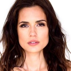 Torrey DeVitto