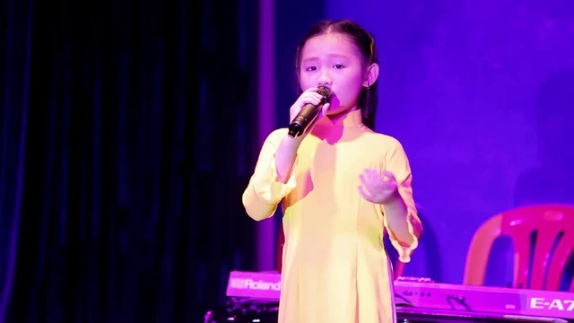 Cô Bé Từng Gây Bão Trong Biệt Tài Tí Hon Với Sóc Sờ Bai Sóc Trăng - Nghe Hò Muốn Xỉu Hà