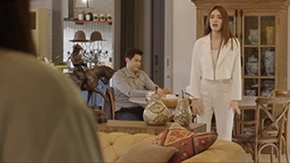Clip Thân Mật Giữa Chồng Và Bạn Bị Lộ Trên Mạng