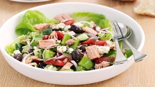 Giảm mỡ với salad cá ngừ
