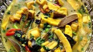 Đổi vị cuối tuần với cá chình nướng và om chuối đậu