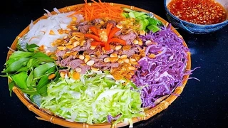 Nộm bò ngũ sắc đổi vị cuối tuần