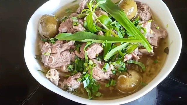 Vịt trời om sấu - Món Ngon Không Thể Nào Ngừng Giữa Trời Lạnh