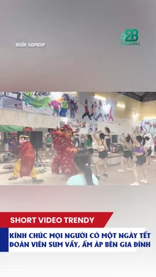 Ngang tài ngang sức gì đâu, sang năm đăng ký cho mẹ đi múa lân