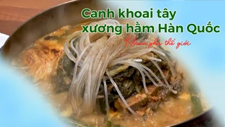 Canh khoai tây xương hầm Hàn Quốc