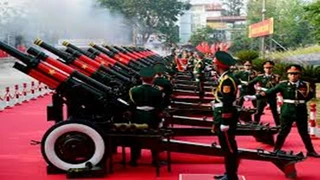 21 phát đại bác rền vang trong Lễ kỷ niệm 70 năm Chiến thắng lịch sử Điện Biên Phủ (phần 1)