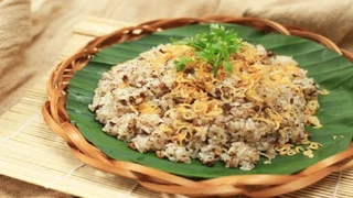 Món ngon từ trứng kiến Lào