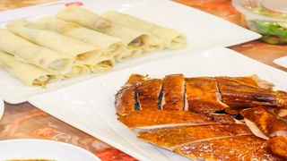 Nem cuốn vịt: Món ngon ngày Tết Đoan ngọ