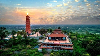 Vẻ đẹp chùa tháp Tường Long