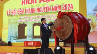 Khai mạc Lễ Hội Đền Thánh Nguyễn năm 2024
