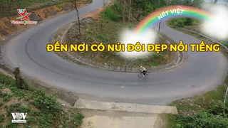 Đến nơi có núi đôi đẹp nổi tiếng 