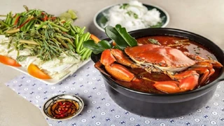 Đổi gió lẩu cua bầu ngon ngọt, thanh mát