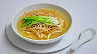 Canh măng mực, đặc sản cổ truyền của làng Bát Tràng