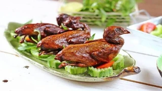 Bỏ túi cách chế biến chim bồ câu quay ngon không cưỡng nổ