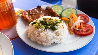 Bí quyết làm món cơm tấm Sài Gòn ngon như ngoài tiệm