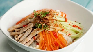 Công thức chuẩn cho món bún trộn tôm thịt "ăn là ghiền"