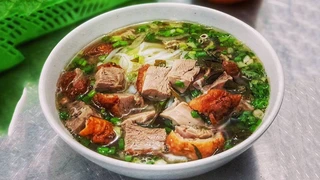 Học cách nấu phở vịt quay thơm ngon đậm đà, chuẩn vị Lạng Sơn