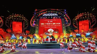 Lễ hội hoa phượng đỏ Hải Phòng