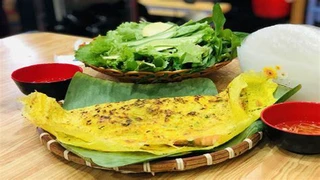 Mách bạn làm bánh xèo củ hũ dừa miền Tây