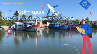 Tham quan thuyền đánh cá của bố