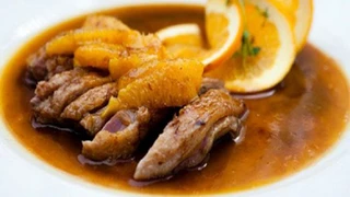 Cách làm món súp vịt nấu cam bổ dưỡng