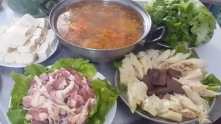 Biến tấu ngày lạnh với lẩu ngan thập cẩm