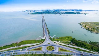 Tuần Châu - Hòn Ngọc giữa Vịnh Hạ Long - Phần 1
