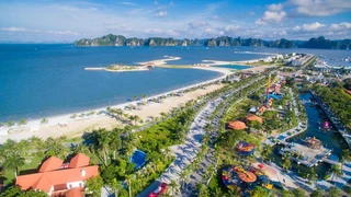 Tuần Châu - Hòn Ngọc giữa Vịnh Hạ Long Phần 2
