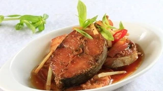 Đổi vị với Cá Thu kho nước cốt Dừa