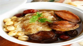 Súp bào ngư trứng cá hồi