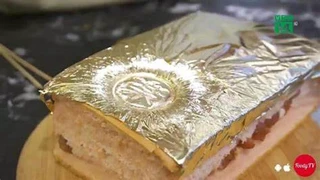 Bánh bông lan 8 vị, dát vàng đang gây sốt