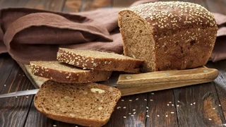 Bánh mỳ đen: ăn ngon mà không sợ béo