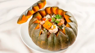 Bồ câu hầm bí đỏ - Món ăn phù hợp trong dịp giáng sinh 