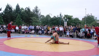 Hội vật truyền thống tại Hà Nội (phần 2)