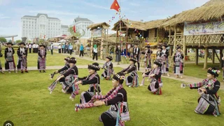 Rực rỡ sắc màu văn hoá Lai Châu (phần 1)