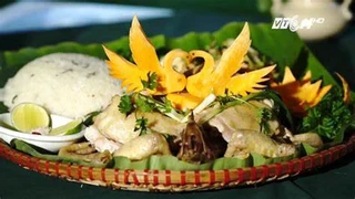  Hương vị quê hương: Gà hấp lá chuối