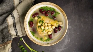 Gà cuộn cốm, hạt sen và Gà xé phay (phần 2)