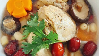 Gà cuộn cốm, hạt sen và Gà xé phay (phần 3)