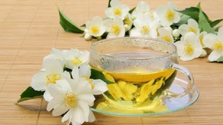 Khám phá tác dụng của Trà Hoa