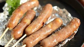 Ngon lạ bổ dưỡng với xúc xích mực 