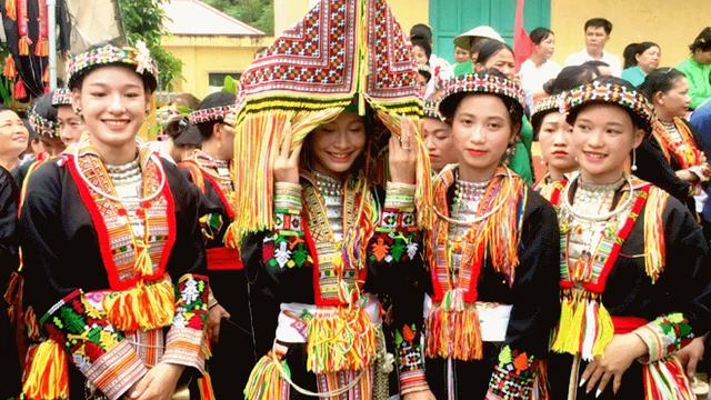 Độc đáo ngày hội văn hóa Dân Tộc Dao Tân Phượng (phần 1)