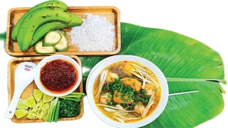Giải mã điểm lạ lùng trong đặc sản món bánh canh