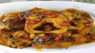 Cá lóc kho lá chè tươi cho bữa cơm thêm đậm ngày thu mát trờI