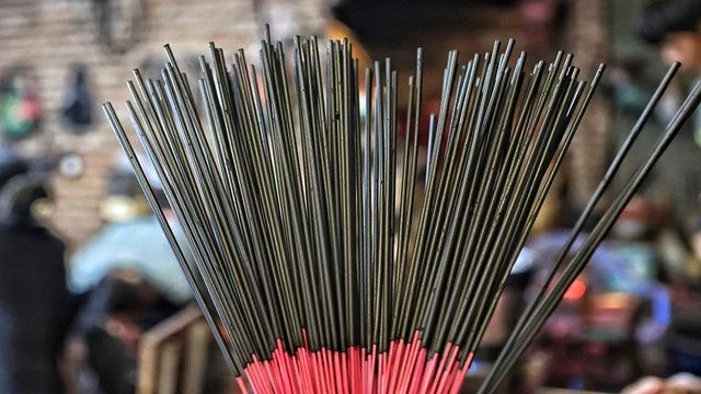 Huyền tích vùng kẻ Chóa và nghề làm hương đen (Phần 2)