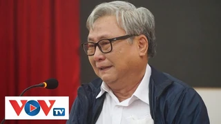 Hiệu trưởng khóc, gửi lời xin lỗi, Vụ ngộ độc ở trường iSchool Nha Trang | VOV