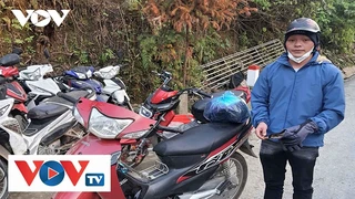 Hàng trăm người tham gia vây bắt đối tượng giết người trên đồi cao su tại Lai Châu | VOV