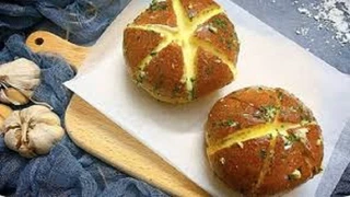 Thơm ngậy bánh mỳ bơ tỏi phô mai 