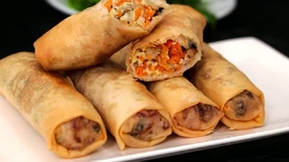 Cách làm chả giò nhân thịt gà giòn rụm